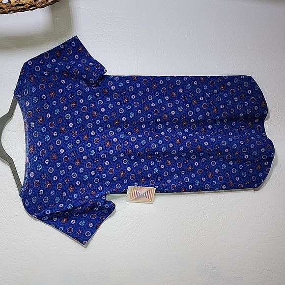 NEW LuLaRoe Floral Print Blue T-Shirt Size XXS - Picture 2 of 7